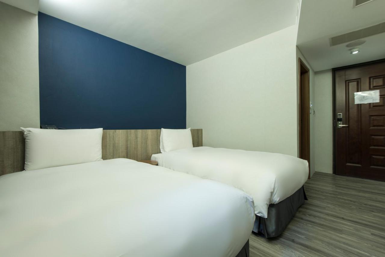 Sparrow Hotel Taichung Exterior photo